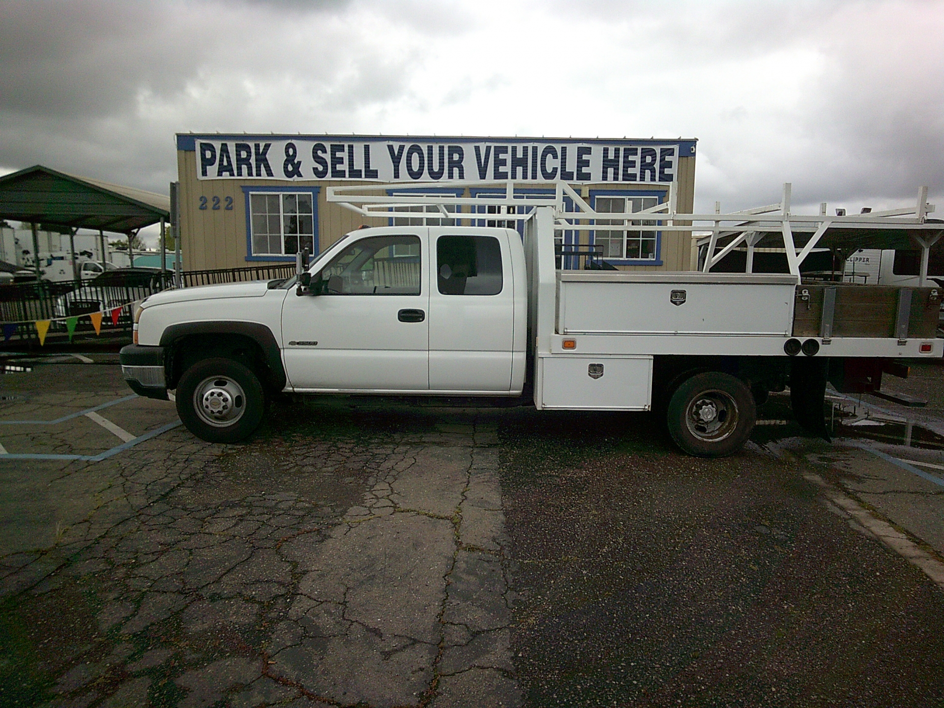 Chevrolet 3500 Utility bed 2006