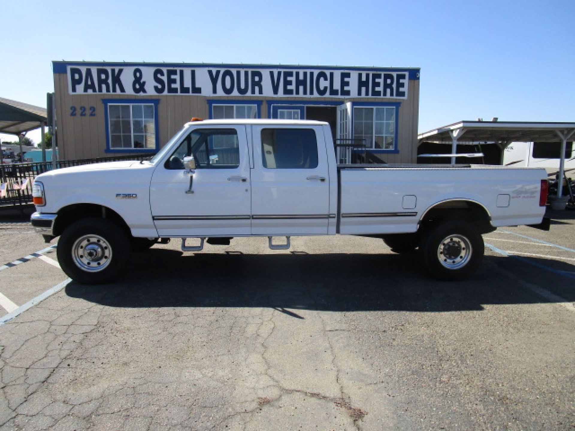 1997 Ford Diesel 4X4 Truck F-350 XLT Crew Cab Longbed