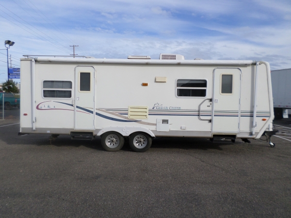 Rv For Sale: 2000 Forest River Cedar Creek 26cks Lite Aluminum 25' In 