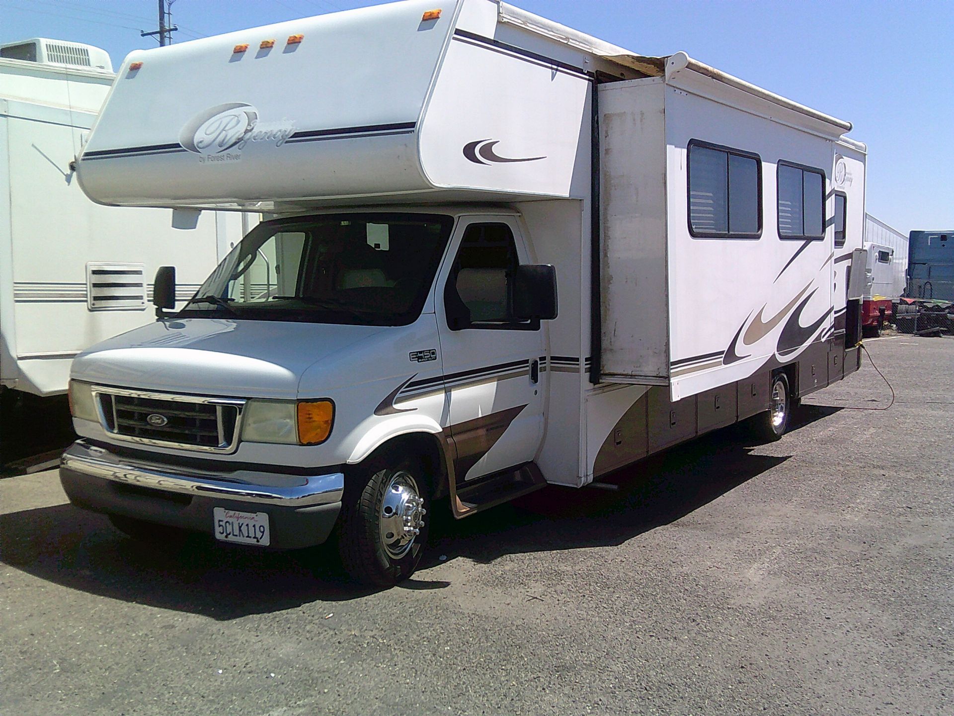 RV for sale: 2003 Forest River Sunseeker Regency 3100 Class C Motorhome ...