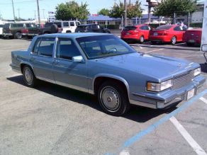 1987 Cadillac Sedan Deville Photo 2