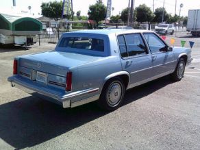 1987 Cadillac Sedan Deville Photo 3