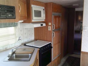 1998 Sunnybrook 26CKS Lite Aluminum Travel Trailer Photo 4