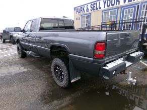 2001 Dodge 2500 SLT Quad Cab Diesel Longbed Photo 3