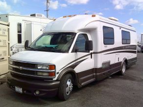 2001 Forest River Sport Sedan Class C Motorhome Photo 2