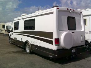 2001 Forest River Sport Sedan Class C Motorhome Photo 3