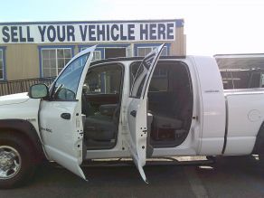 2006 Dodge Ram 1500 SLT Mega Cab Pickup Truck Photo 6