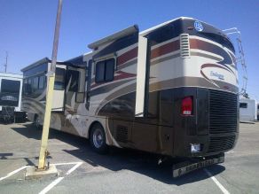 2008 Holiday Rambler Diesel Endeavor 40SKQ Photo 3