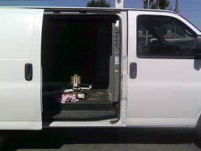 2010 Chevy Express Cargo Van Photo 6