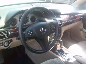 2011 Mercedes-Benz GLK 350 4 Matic Photo 4