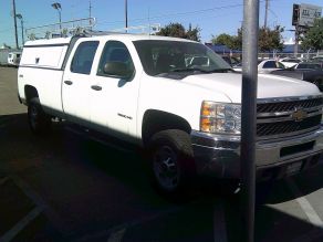 2013 Chevrolet Silverado 2500HD Crew Cab Photo 2