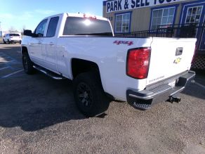 2016 Chevy Supercab 4X4 Silverado 2500HD Photo 3