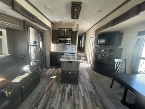 2016 Evergreen Bayhill 295RL Fifth Wheel Trailer Photo 4