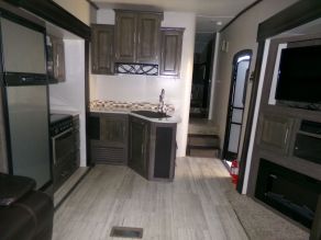 2017 Crossroads Cruiser Aire 28RL 5TH Wheel Trailer Photo 4