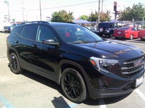 2020 GMC Terrain SLT Photo 2