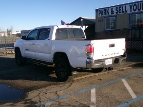 2023 Toyota Tacoma SR5 4 Door Crew Cab SB Photo 2