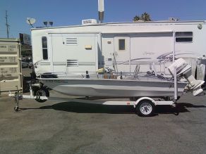 1982 Columbia Tri Hull Skiff