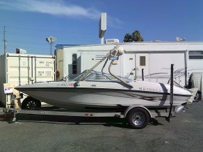 2001 Reinell 190 Inboard-outboard  19'