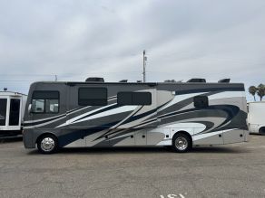 2017 Thor Miramar 34 1 Class A Motorhome