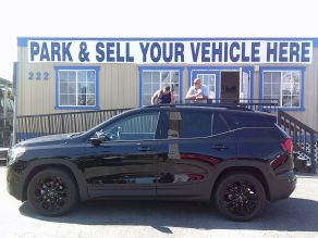 2020 GMC Terrain SLT Photo 1