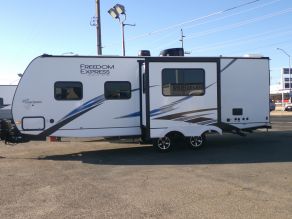 2021 Coachmen Freedom Express Ultra Lite Edition 252RBS  30'